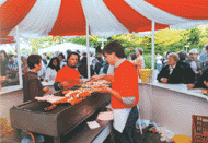 Wurststand auf dem Weinfest